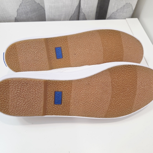 Keds White Slip‑On Canvas Sneakers – Size 10 – New in Box - Picture 7 of 9